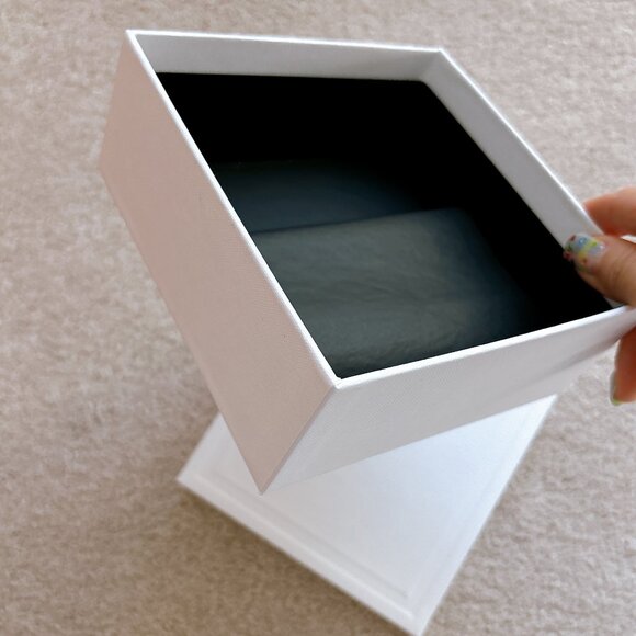 BRAND NEW CELINE BOX - Picture 4 of 5